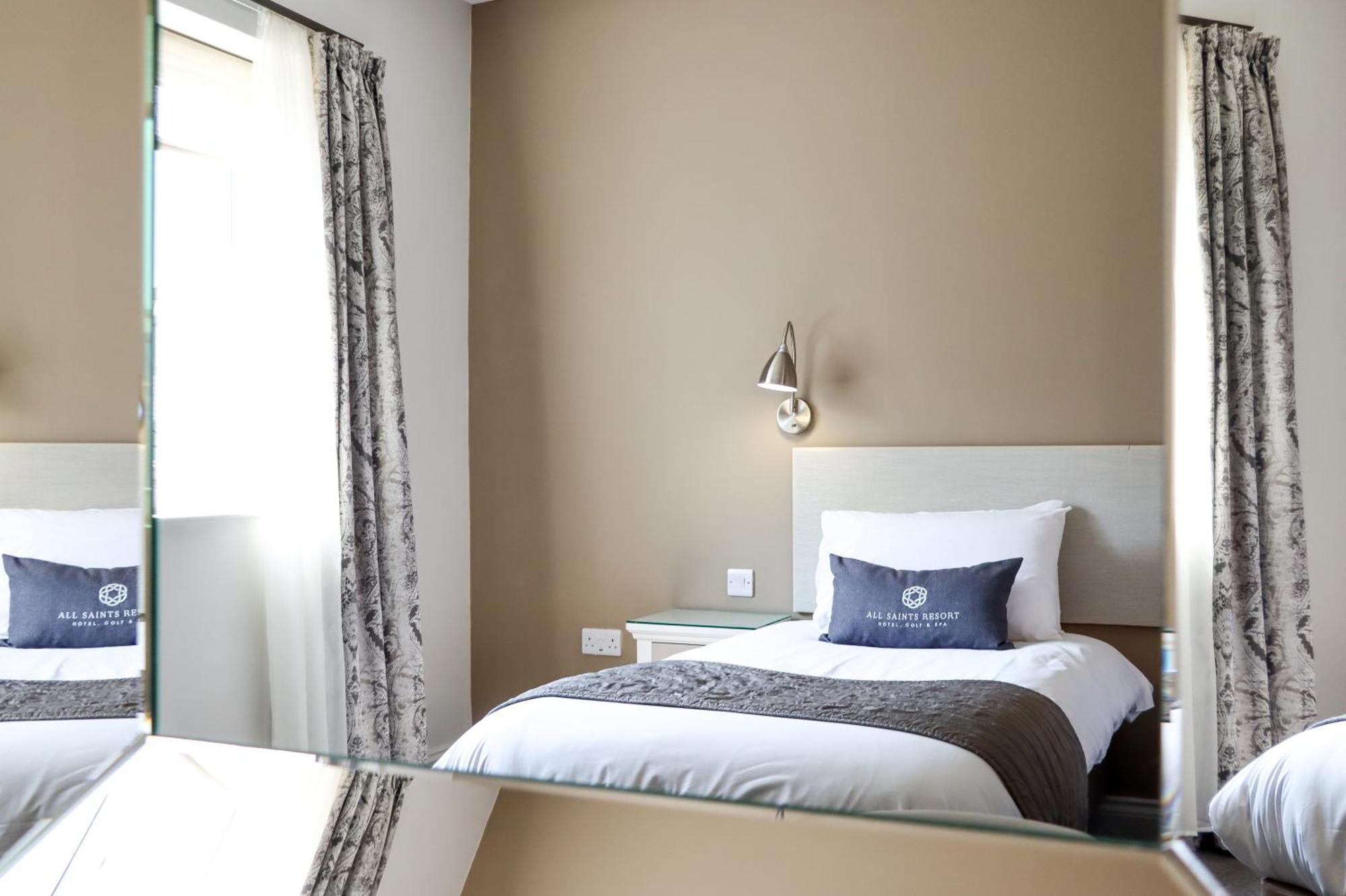 All Saints Resort Bury St. Edmunds エクステリア 写真